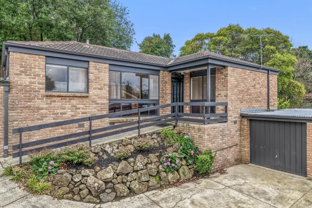 Ringwood 2 Bedroom Private, Stylish & Exceptionally Located – A Fully Renovated Two-Bedroom Gem
