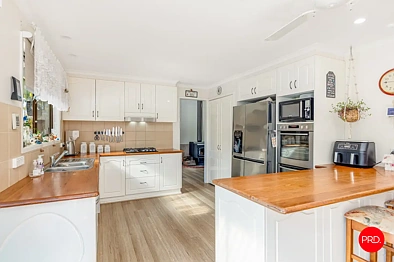 327 Warrowitue-Forest Road, Heathcote, VIC 3523, 3房, 2浴, House