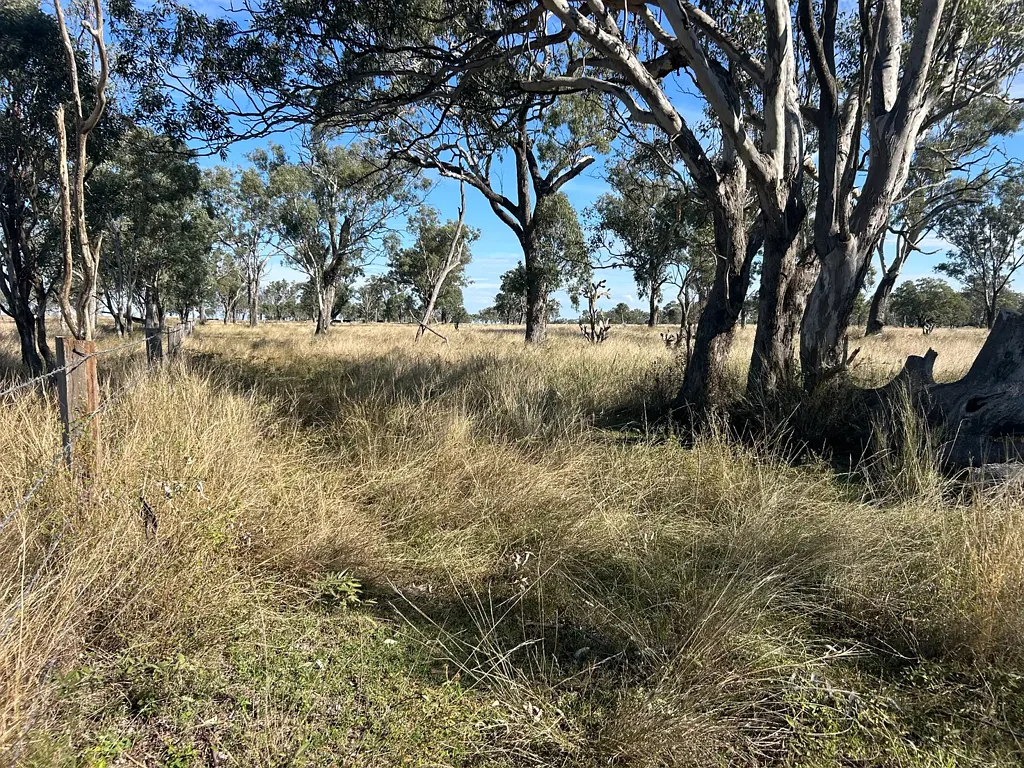 Address Withheld, Kaimkillenbun, QLD 4406