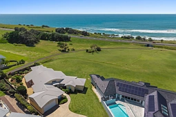 5 Bradman Court, Skennars Head