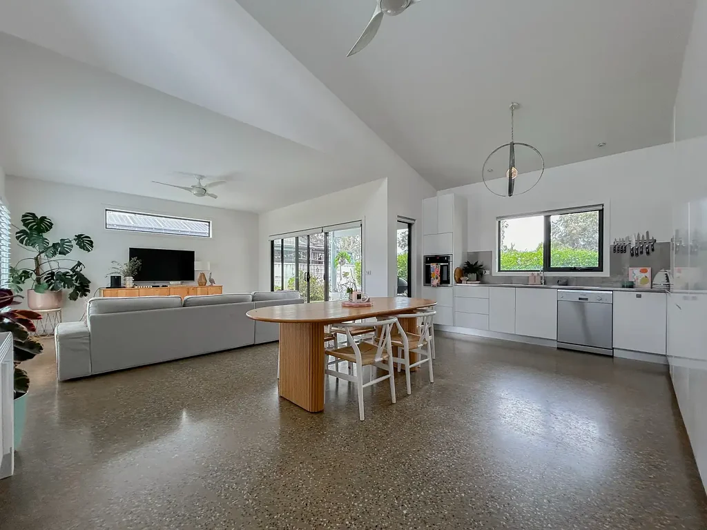 Swan Hill 2 Bedroom Owner keen to sell! Massive price reduction