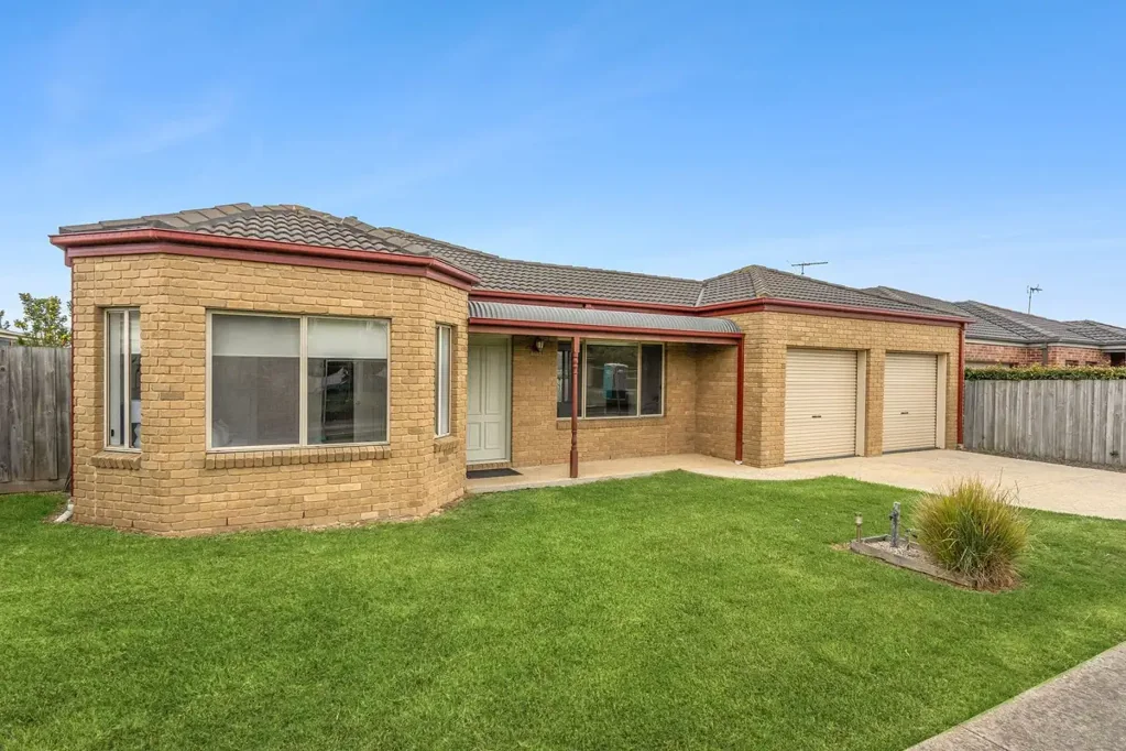 102 Rossack Drive, Waurn Ponds, VIC 3216