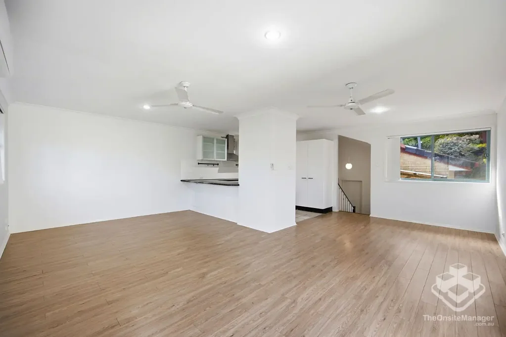 3 Bedroom townhouse with Hinterland views