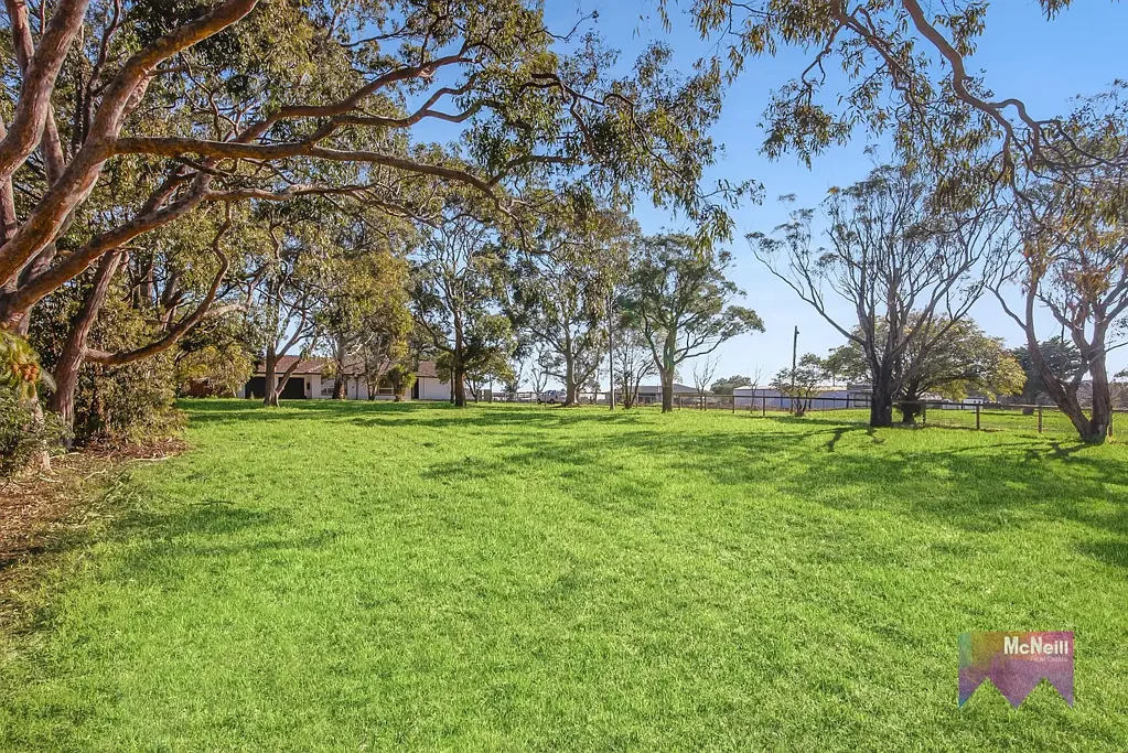 Rural Space, Family Comfort and Excellent Vehicle Access