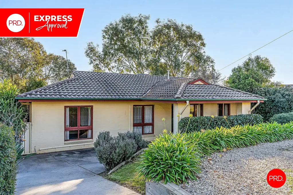 Neat, 3 Bedroom Home!