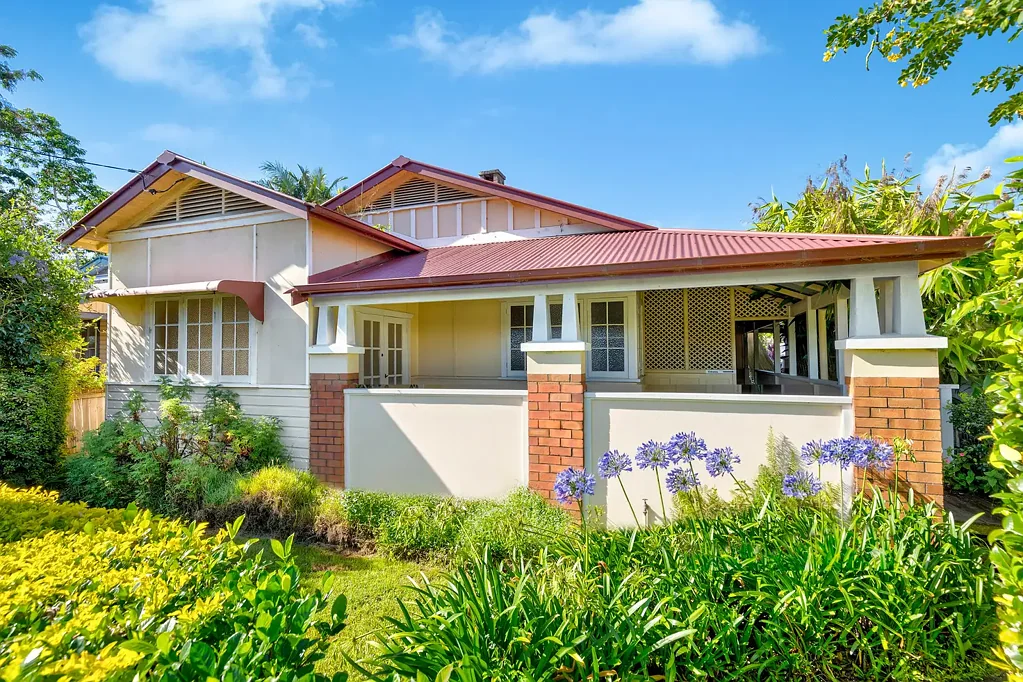Bellingen 3 Bedroom "Sara" - Iconic Bellingen Charm with Prime Main Street Position