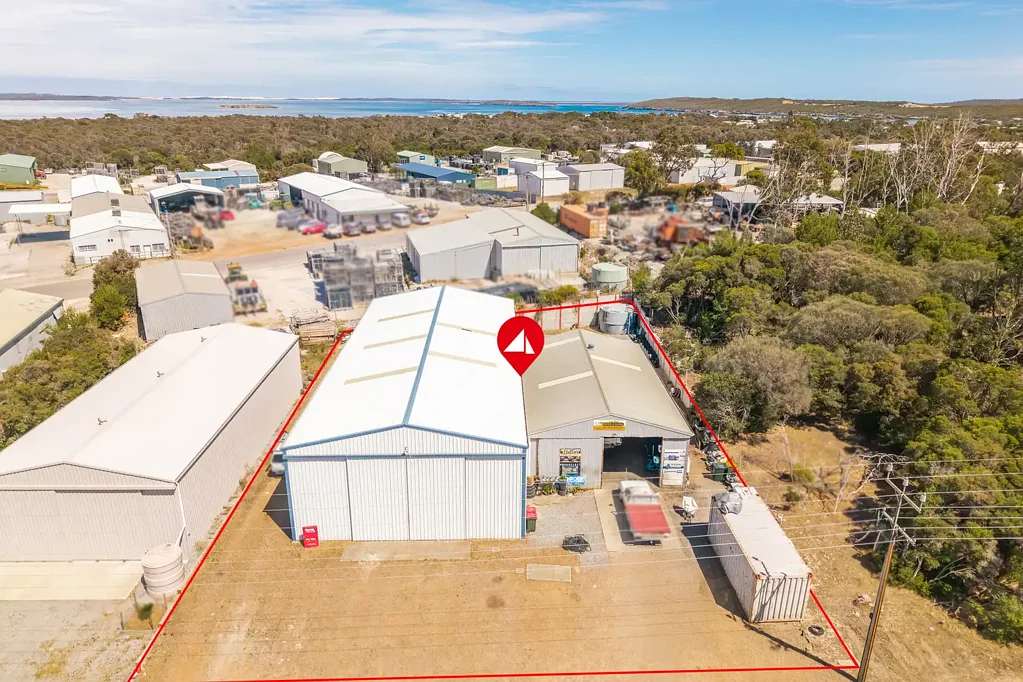 Coffin Bay Prime Commercial Investment with Dual Income Potential – Coffin Bay