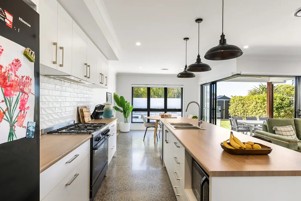 Currimundi 3غرفة نوم Coastal Luxury Meets Contemporary Living