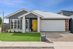 56 Albanel Street, Armstrong Creek
