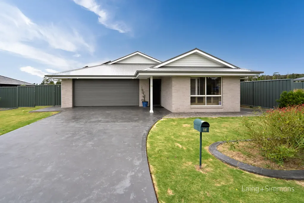16 Dala Lane, Armidale, NSW 2350