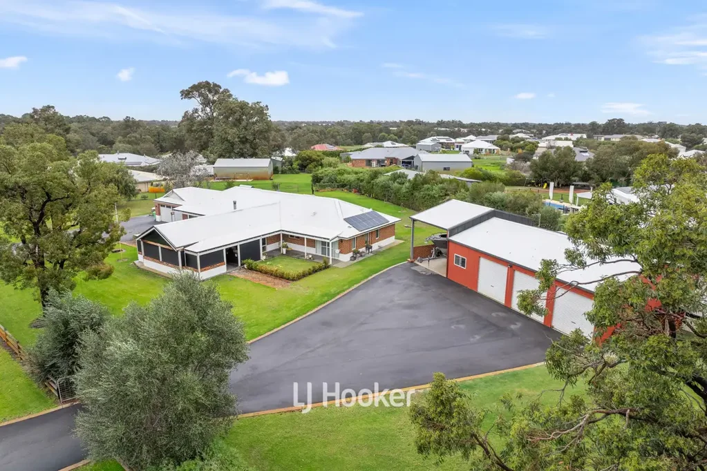 12 Craigie Drive, Roelands, WA 6226