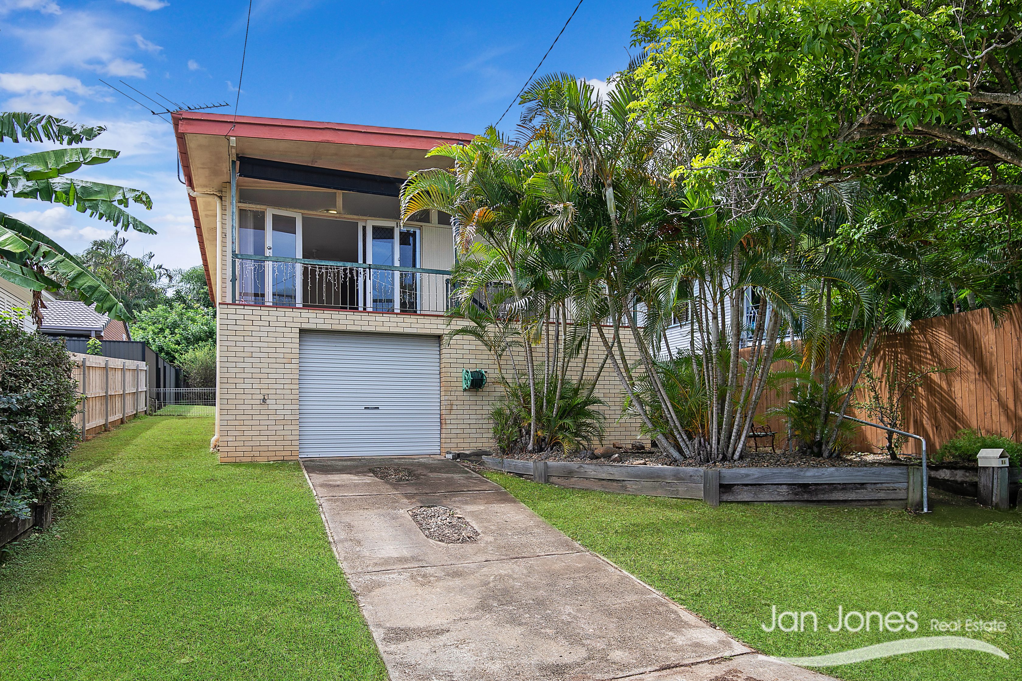 86 MCLENNAN ST, WOODY POINT QLD 4019, 0部屋, 0バスルーム, House