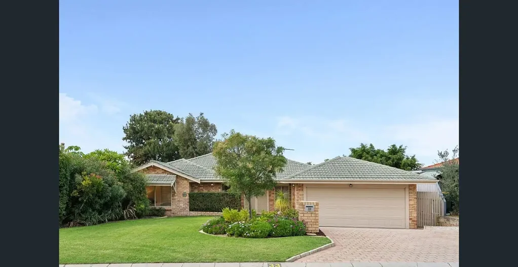 Beautifully maintained 3-bedroom home - AVAILABLE NOW
