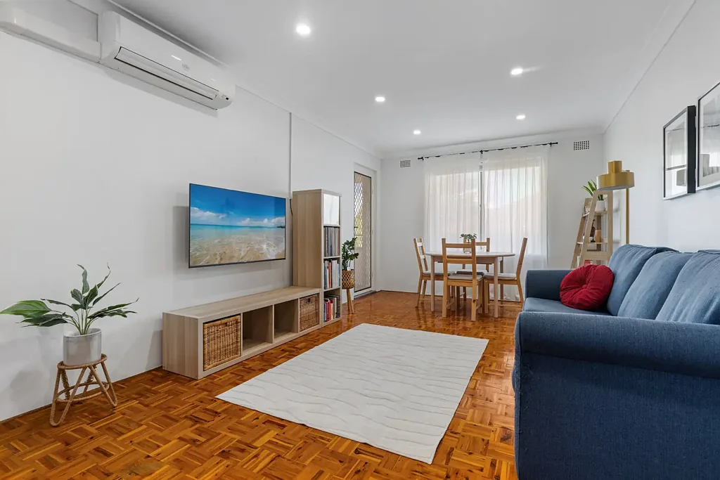 Top Floor Lifestyle Apartment in the Heart of Penshurst