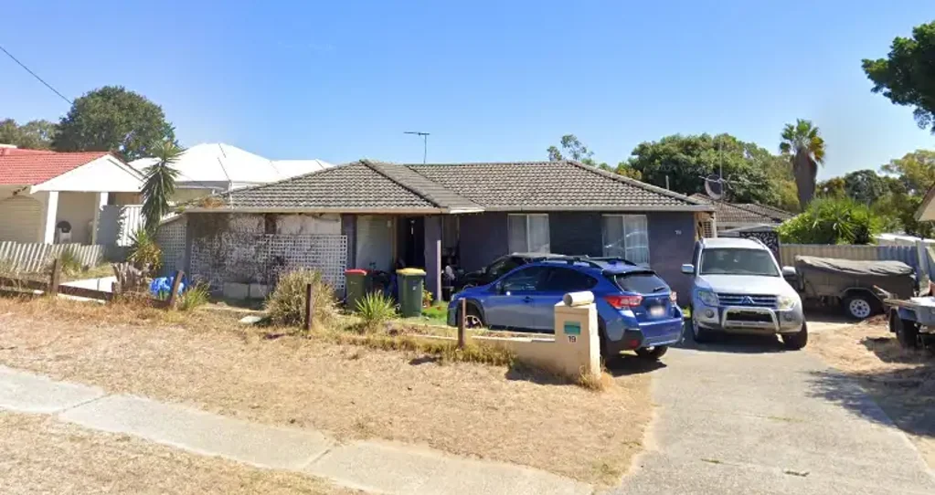 Girrawheen 4房  Very large family home