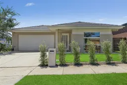 176 Langtree Crescent, Crace