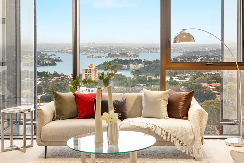 North Sydney 2房 阳光充足的高层公寓，享水景及世界级设施 STUNNING WATER VIEWS HIGH LEVEL, WORLD CLASS FACILITIES