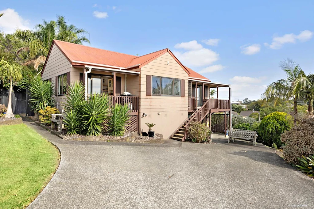 6 Beauchamp Drive, Massey, Waitakere City, Auckland