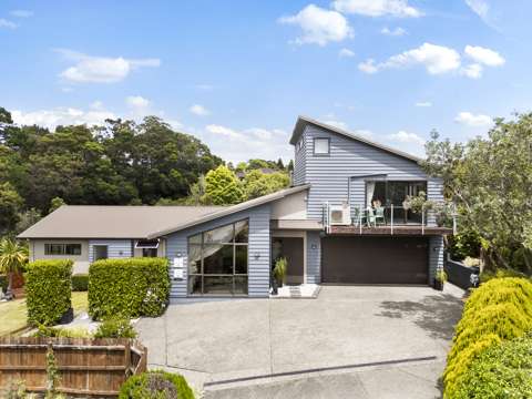 Greenhithe 5房  Stunning Family Home + Studio