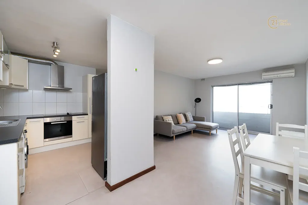CITY CENTRE LOCATION @ $650 per week