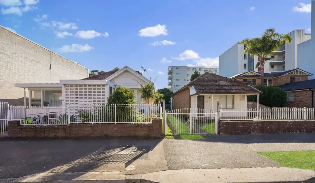 Merrylands 10 Bedroom PERFECTLY POSITIONED 1,019.63 SQM E1 ZONED PROPERTY