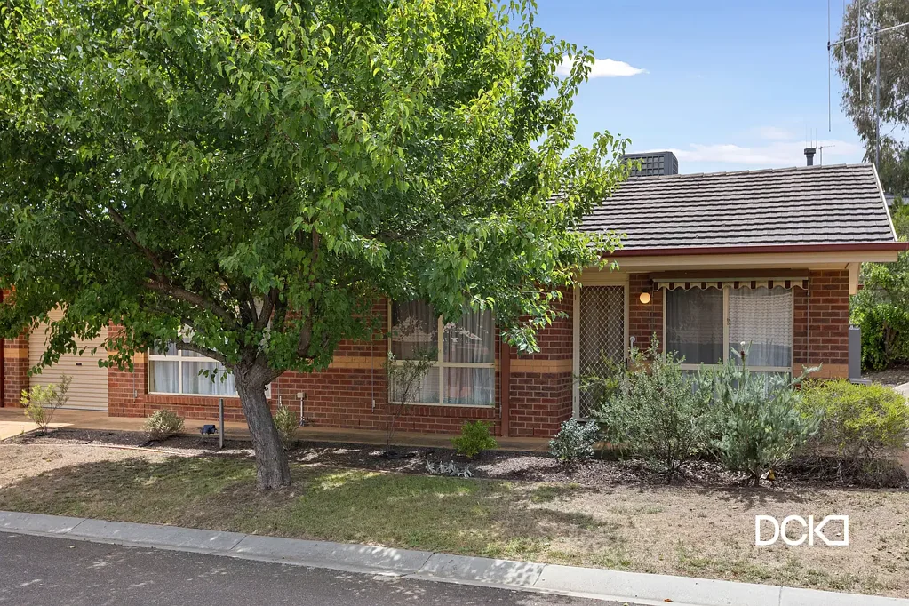141 The Outlook, Spring Gully, VIC 3550