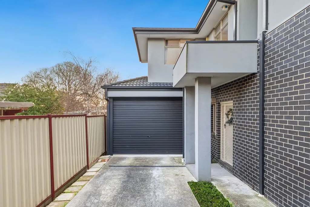Dandenong 3Zimmer SOPHISTICATED DESIGN IN CENTRAL DANDENONG