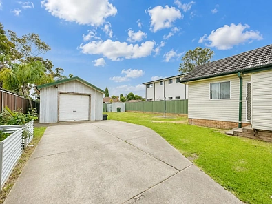 6 Durham street, Minto, NSW 2566, 3房, 1浴, House