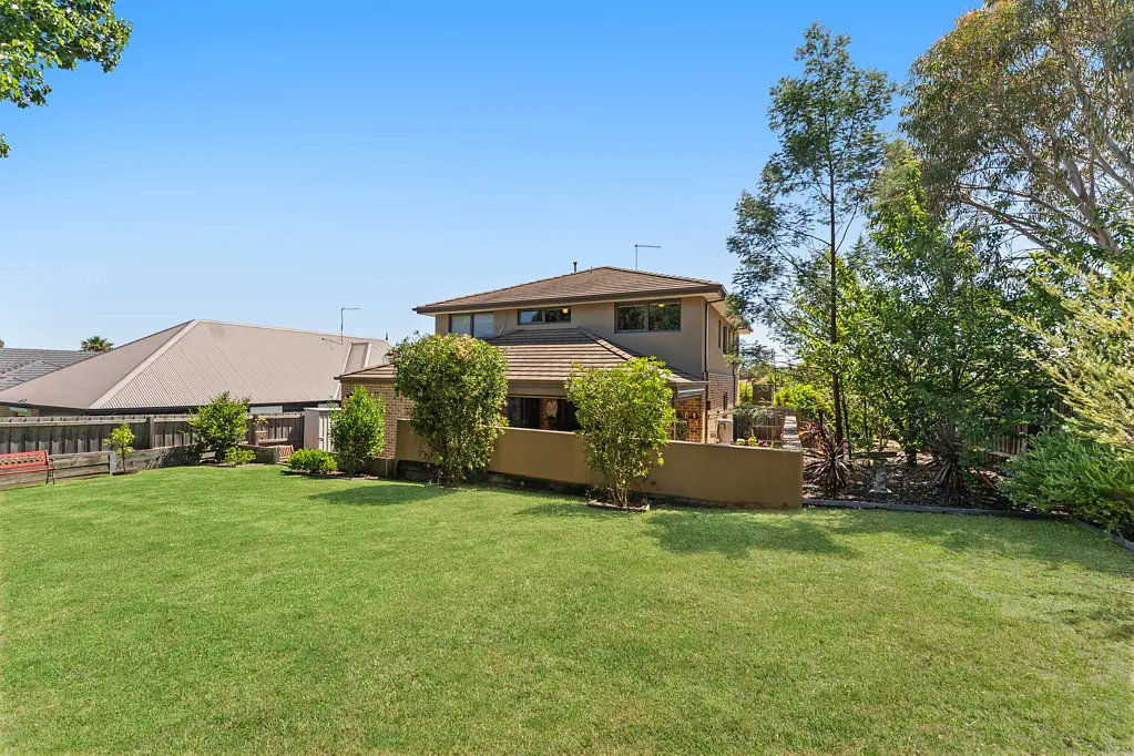 14 Cambridge Drive, Berwick, VIC 3806