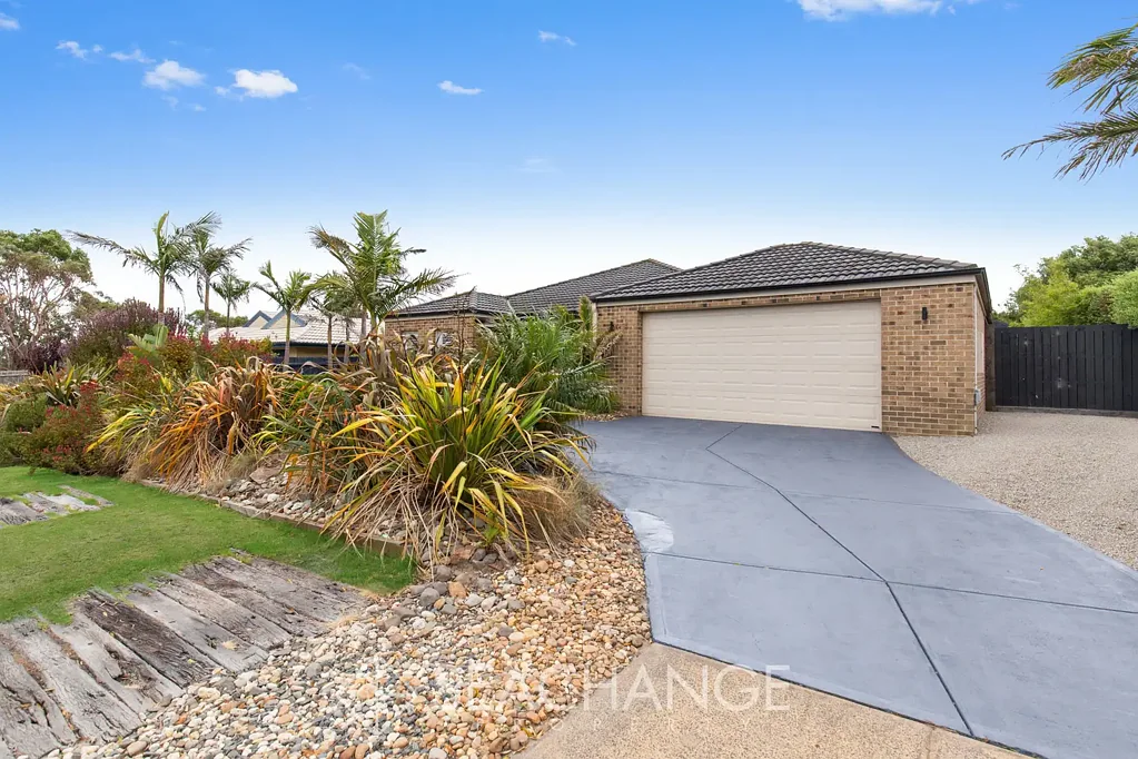28 Brimbrim Crescent, Mornington, VIC 3931