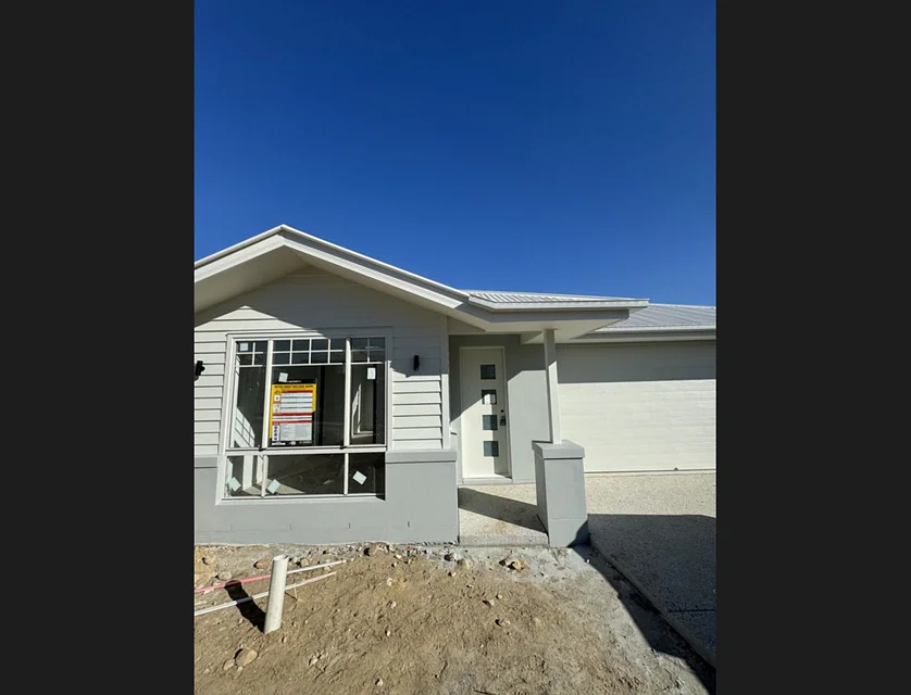 4 Ivanhoe Street, Spring Mountain, Brisbane - Southern Region, 4 कमरे, 2 बाथरूम, House