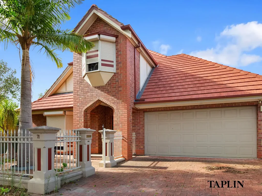 Elegant Family Living in a Prime Broadview Locale