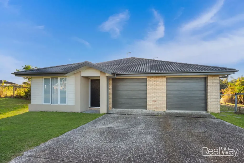 70 Waterfront Drive, Karalee, QLD 4306