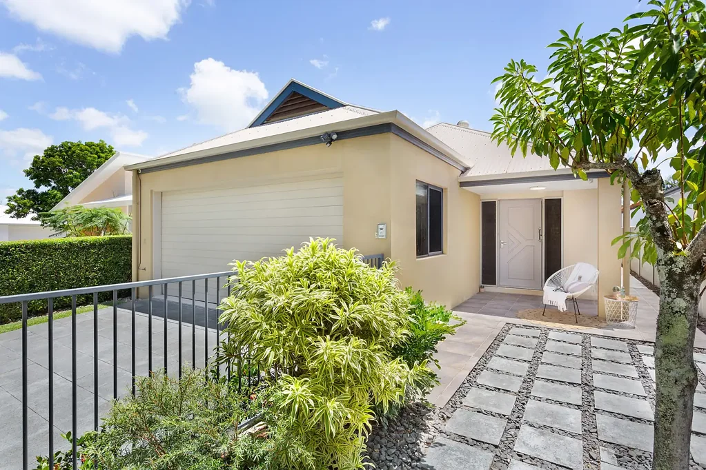 20 Barbuda Circuit, Parrearra, QLD 4575