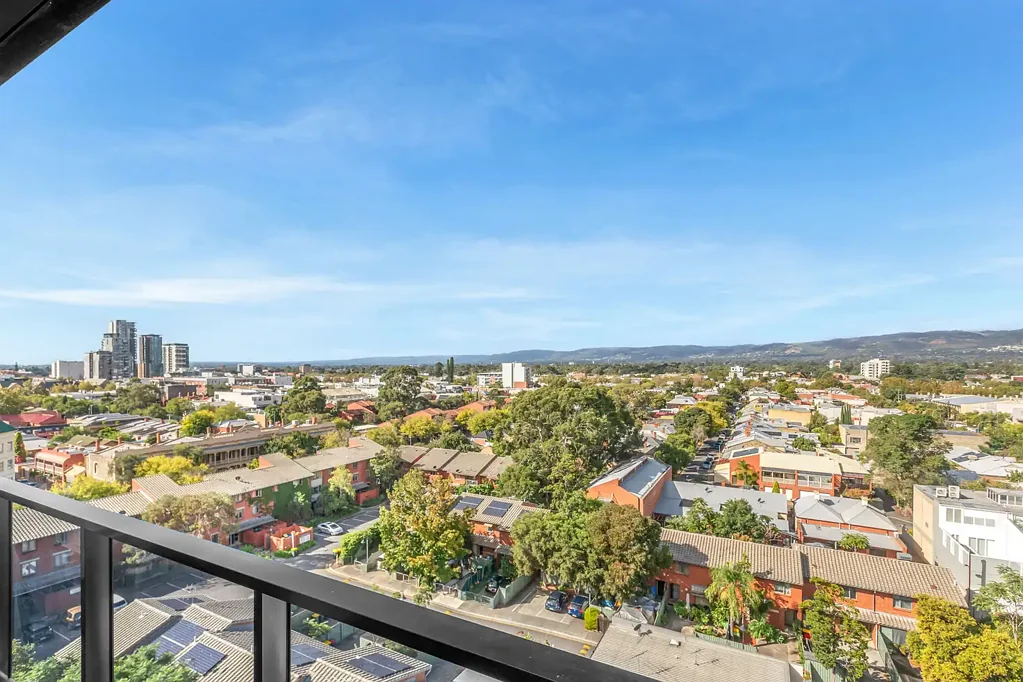 Adelaide 3房  Penthouse Apartment with Panoramic Views over the Hills