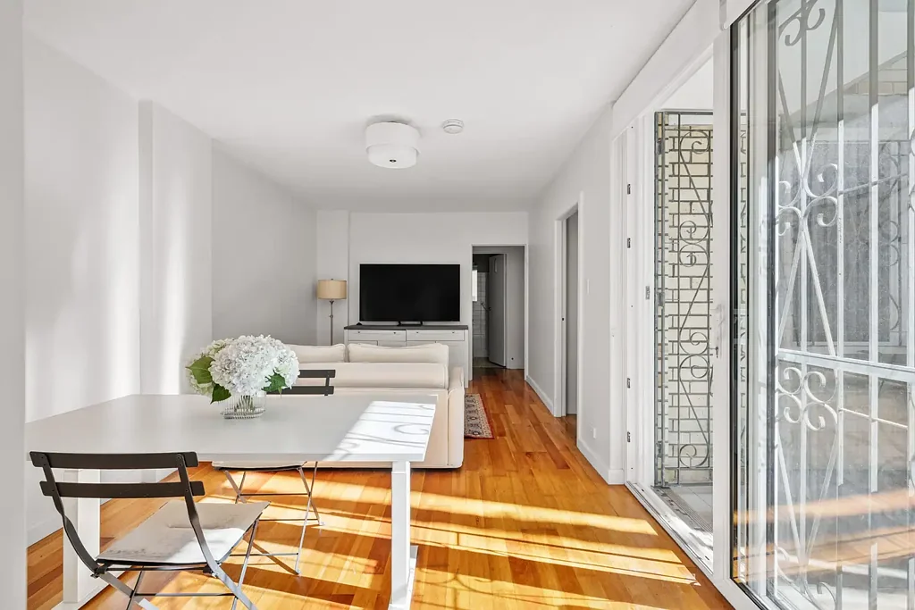 Boutique Garden Apartment With Parking