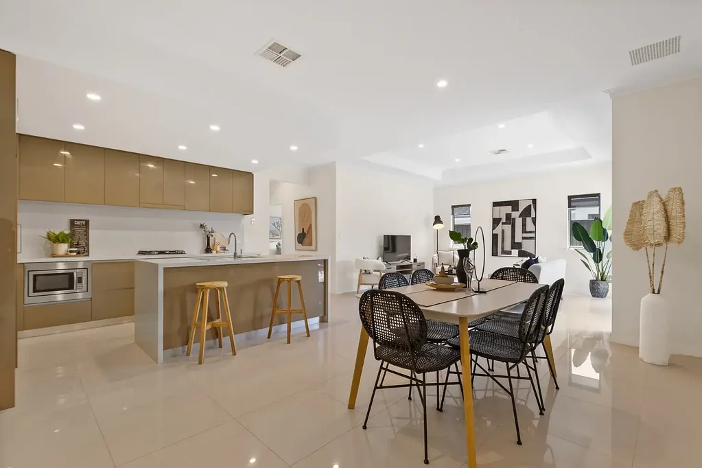 Carlisle 3房  CLASSY & SPACIOUS 3 BEDROOM, 2 BATHROOM HOME IN THE TOP END OF CARLISLE!!