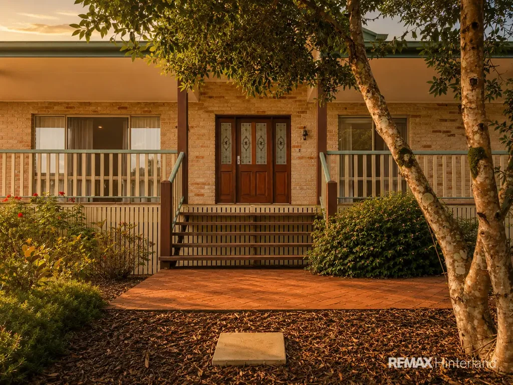 Maleny 5房  OPEN HOME SATURDAY 11 - 11:30 AM  :  Nothing But Cow Paddocks and Silence