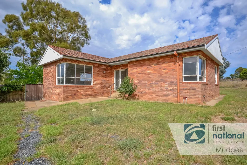 FAMILY HOME IN RURAL SURROUNDS