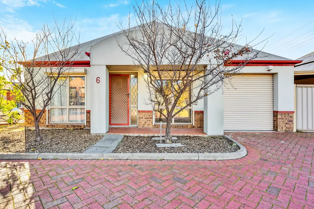 Warm and Welcoming 3-Bedroom House