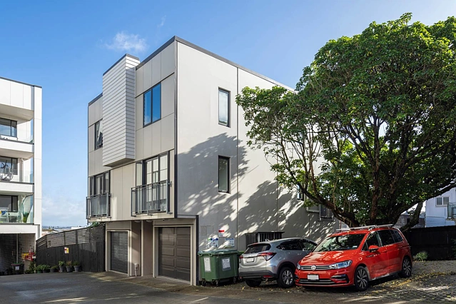 2/1902 Great North Road, Avondale, Avondale, Auckland City