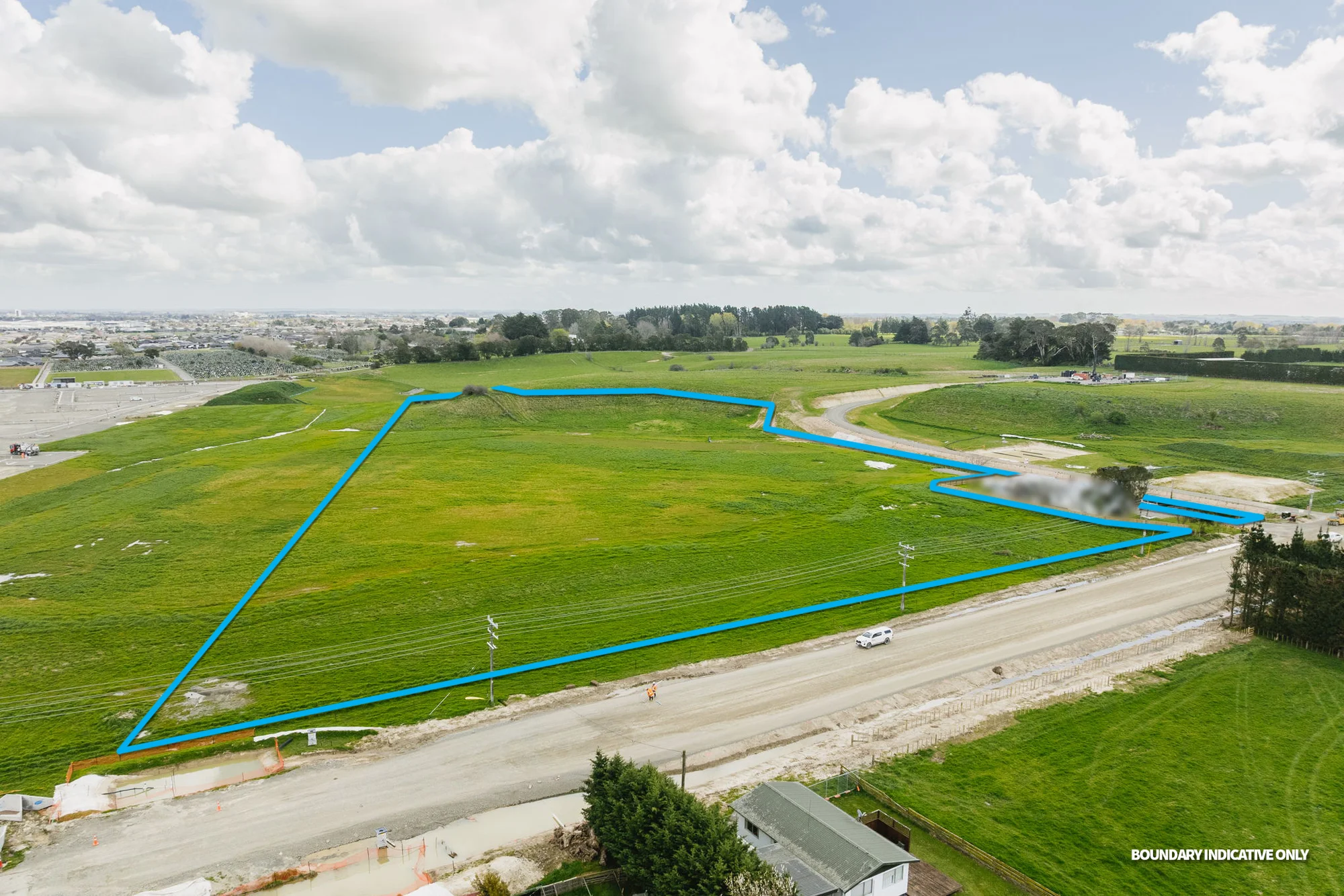 Kelvin Grove 10 Acres - A Stone's Throw from Town