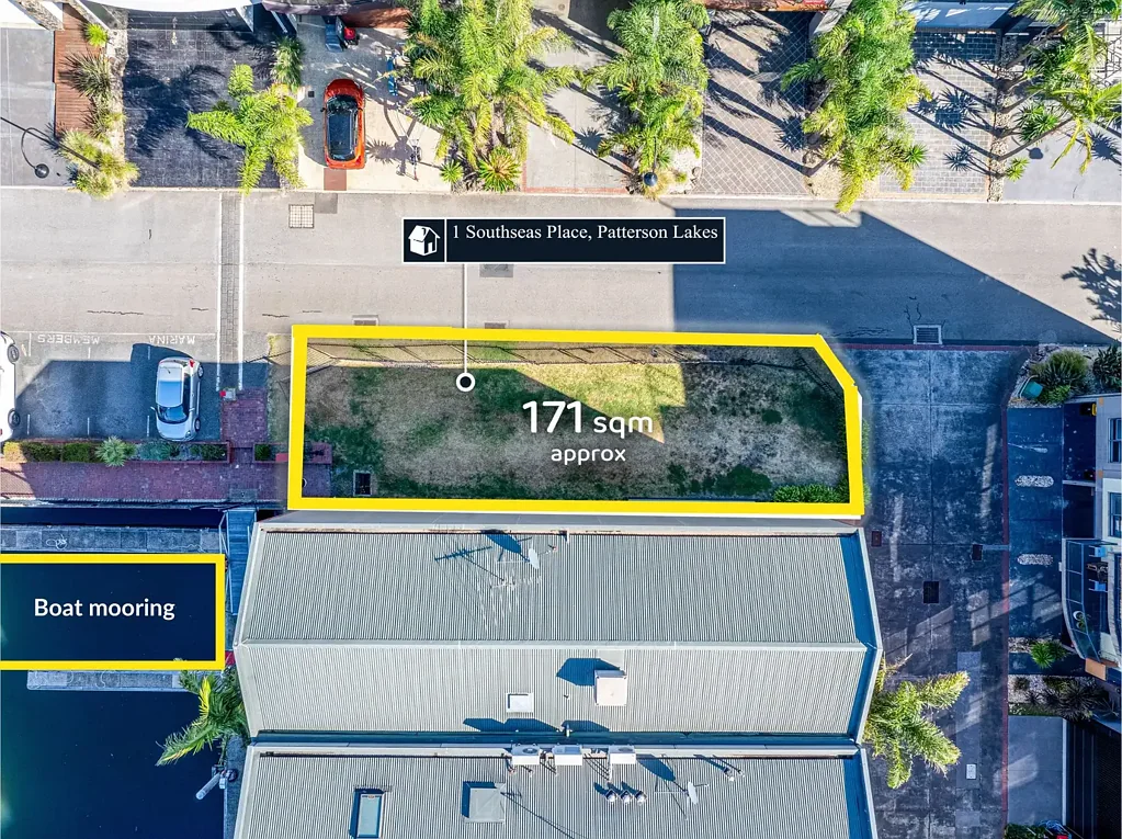 Patterson Lakes Prime Waterfront Living: Exceptional Opportunity!