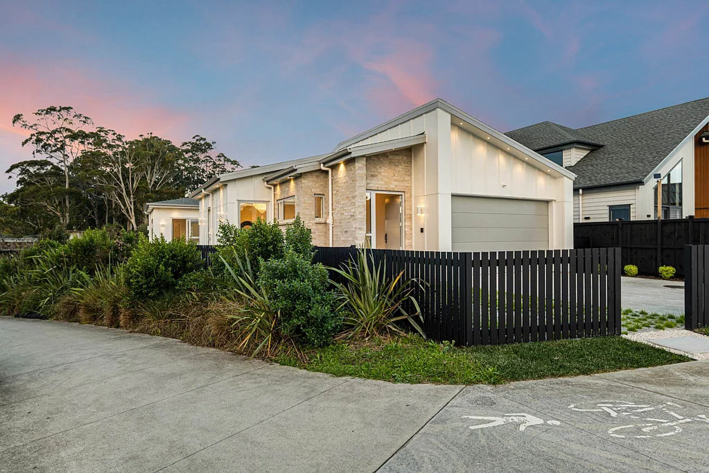 Millwater 4房  3.0m Ceilings & Bush Views