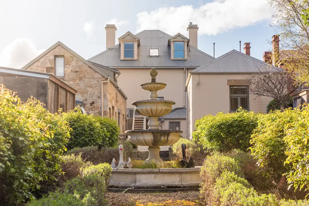 Hobart 8部屋 "Talune" an iconic sandstone residence on the CBD fringe