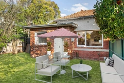 292 Riversdale Road, Hawthorn East