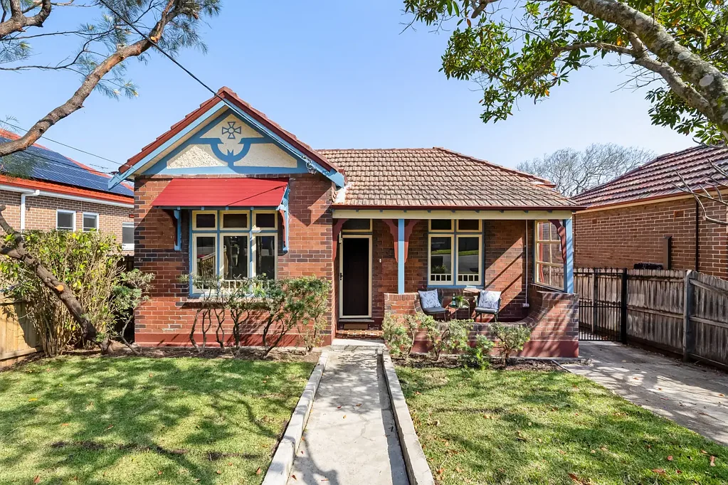 Hurlstone Park 3Moenga Freestanding beauty on level 436.3sqm block