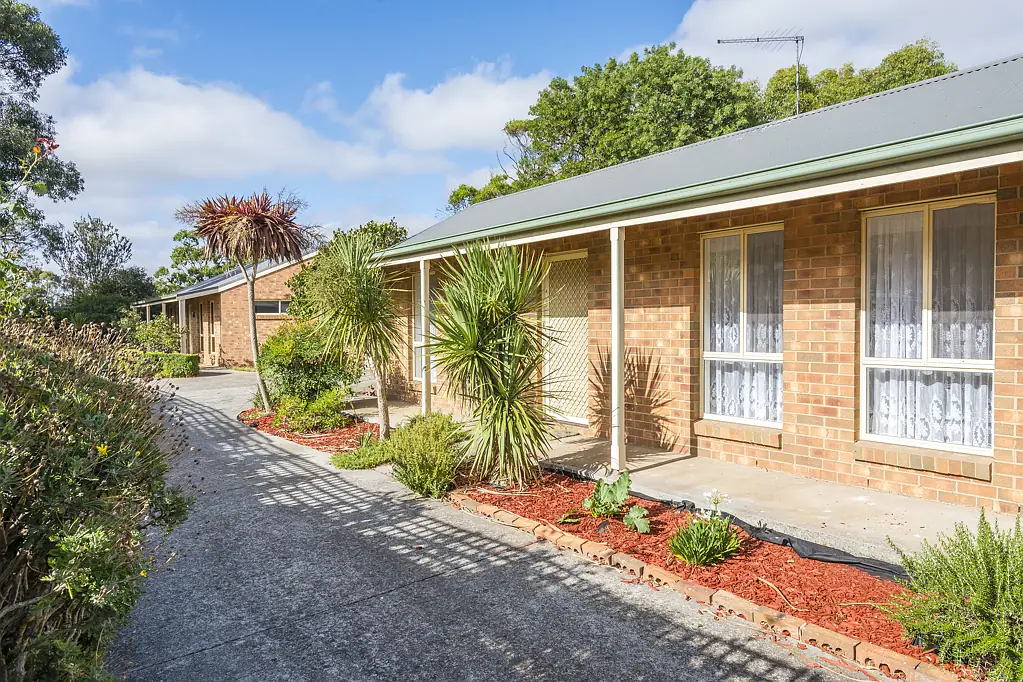 4/71 Barry Street, Romsey, VIC 3434
