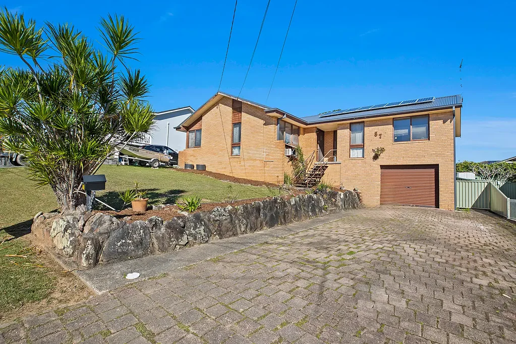 57 Nariah Crescent, Toormina, NSW 2452