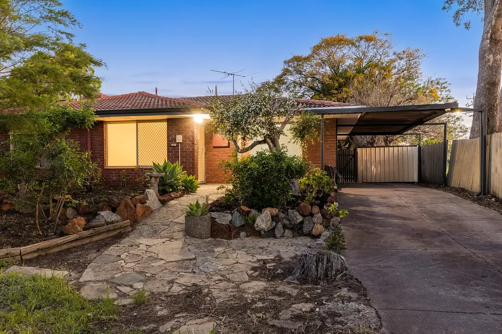 1A Sinclair Street, Armadale, WA 6112